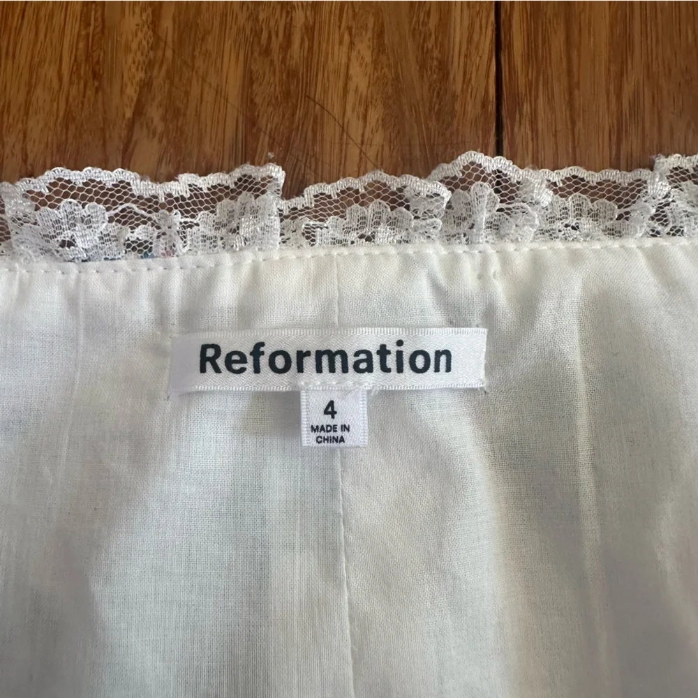 NWOT Reformation Brenda Linen Top size 4 women’s top bow floral lace shirt - Picture 6 of 9